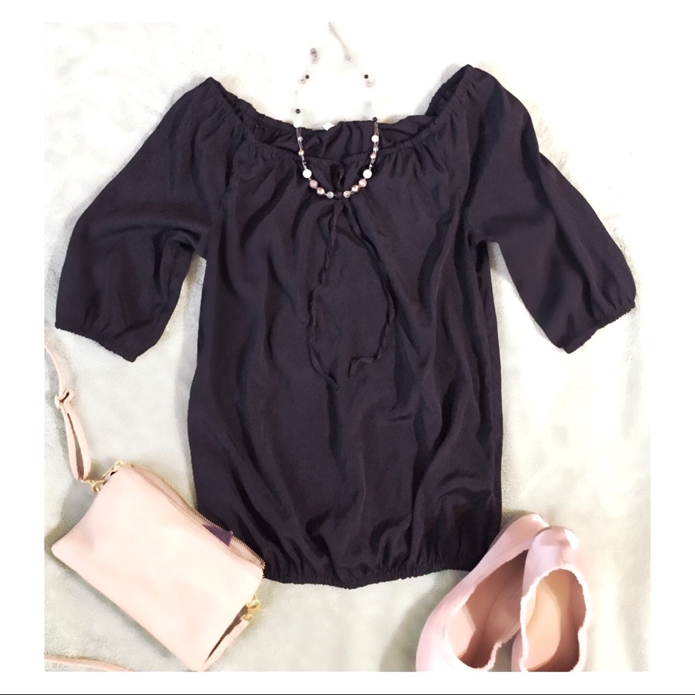 🌿{5 for $25}  Old Navy Cinched Black Bubble Top